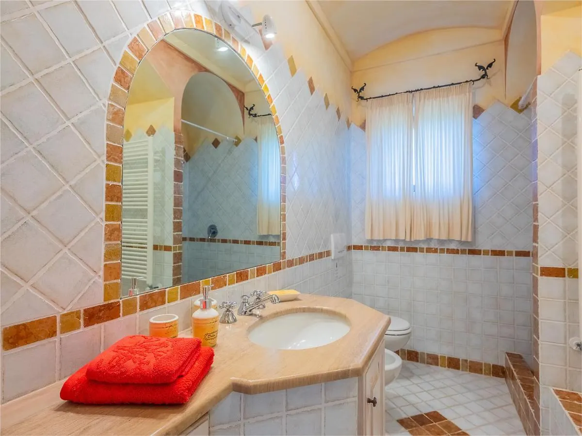 Sardinia Family Villas - Villa Elena With Salt Water Private Pool أرتْساكينا 0*,  إيطاليا